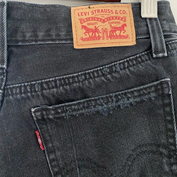 Levi’s Black Jean Shorts - Picture 4 of 7